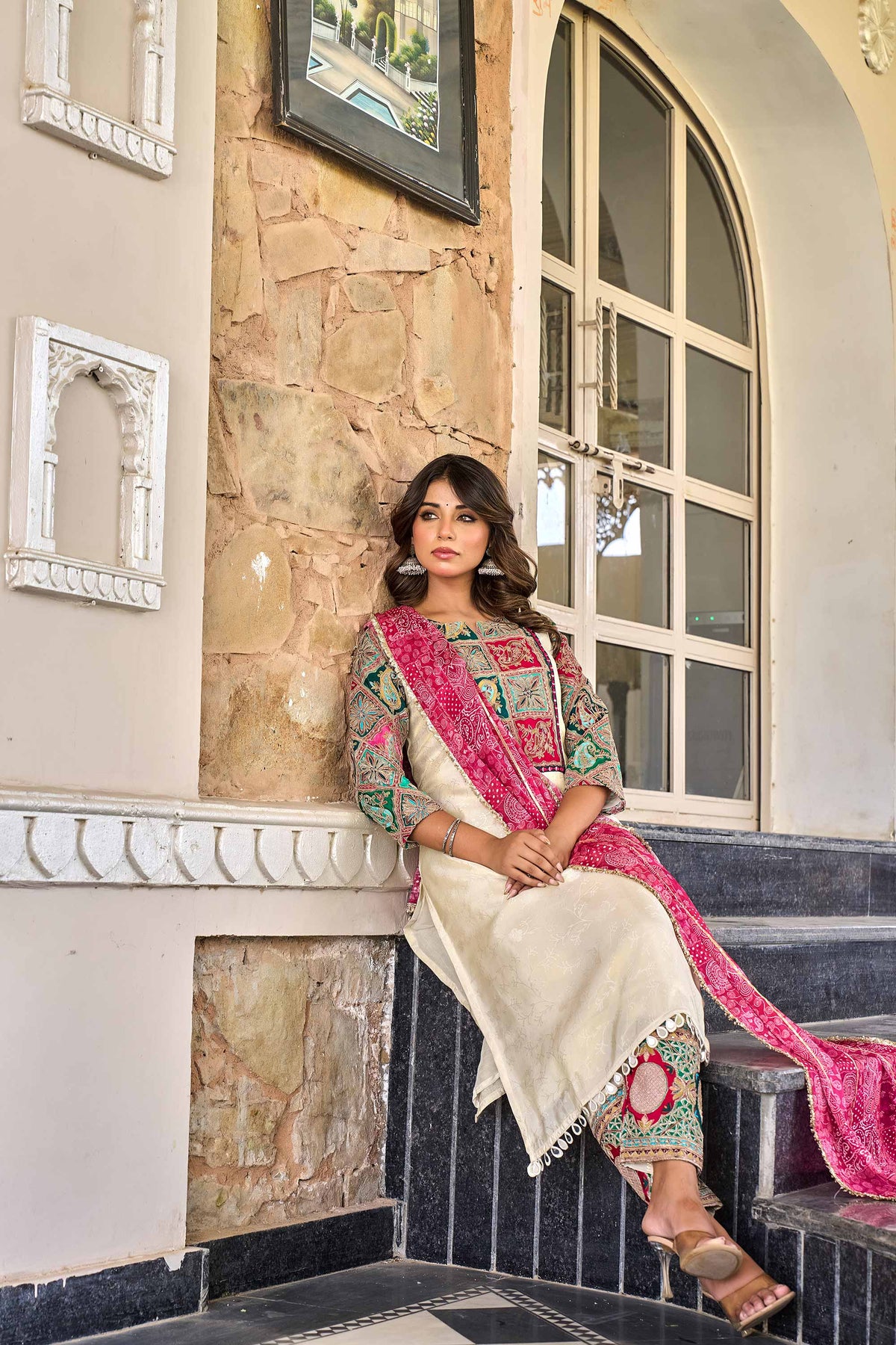 Kavira Kurti Set