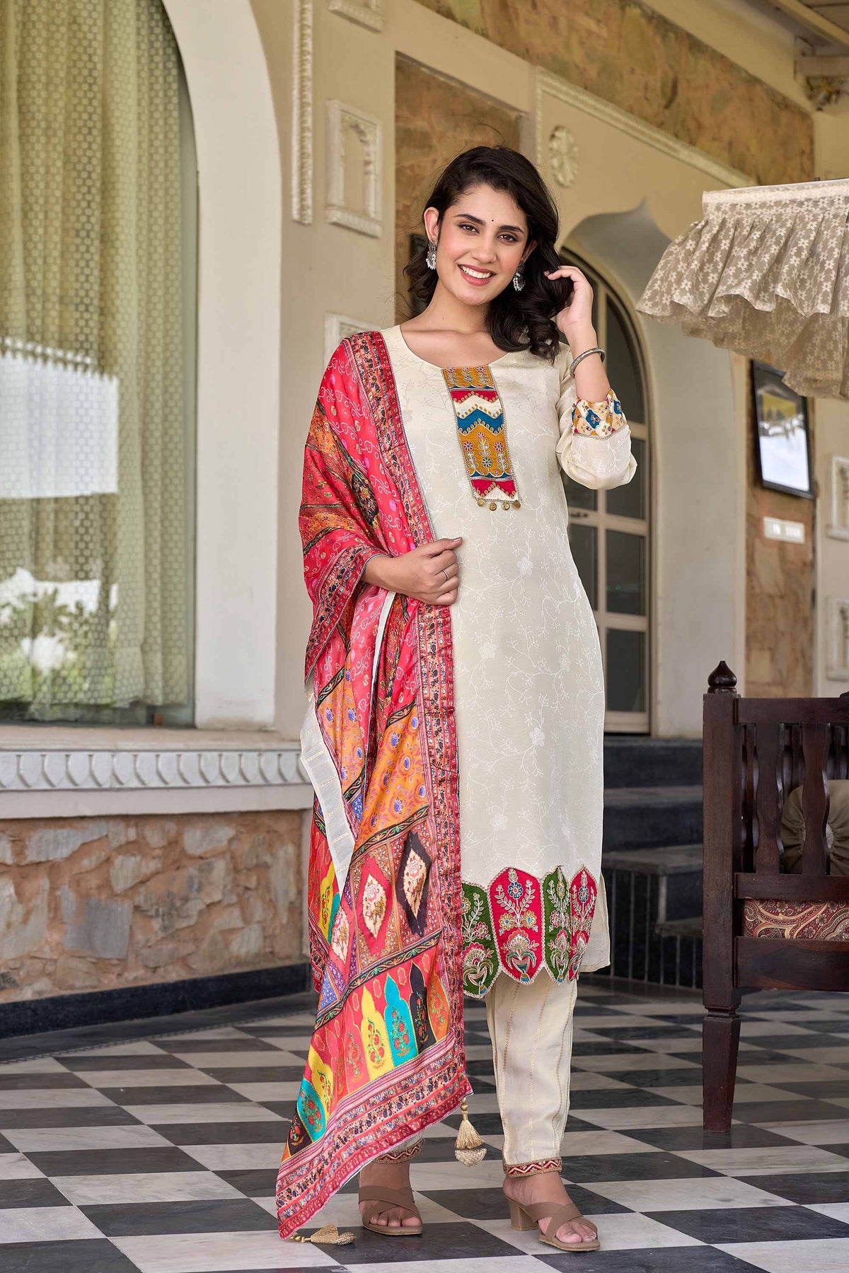 Navira Kurti Set