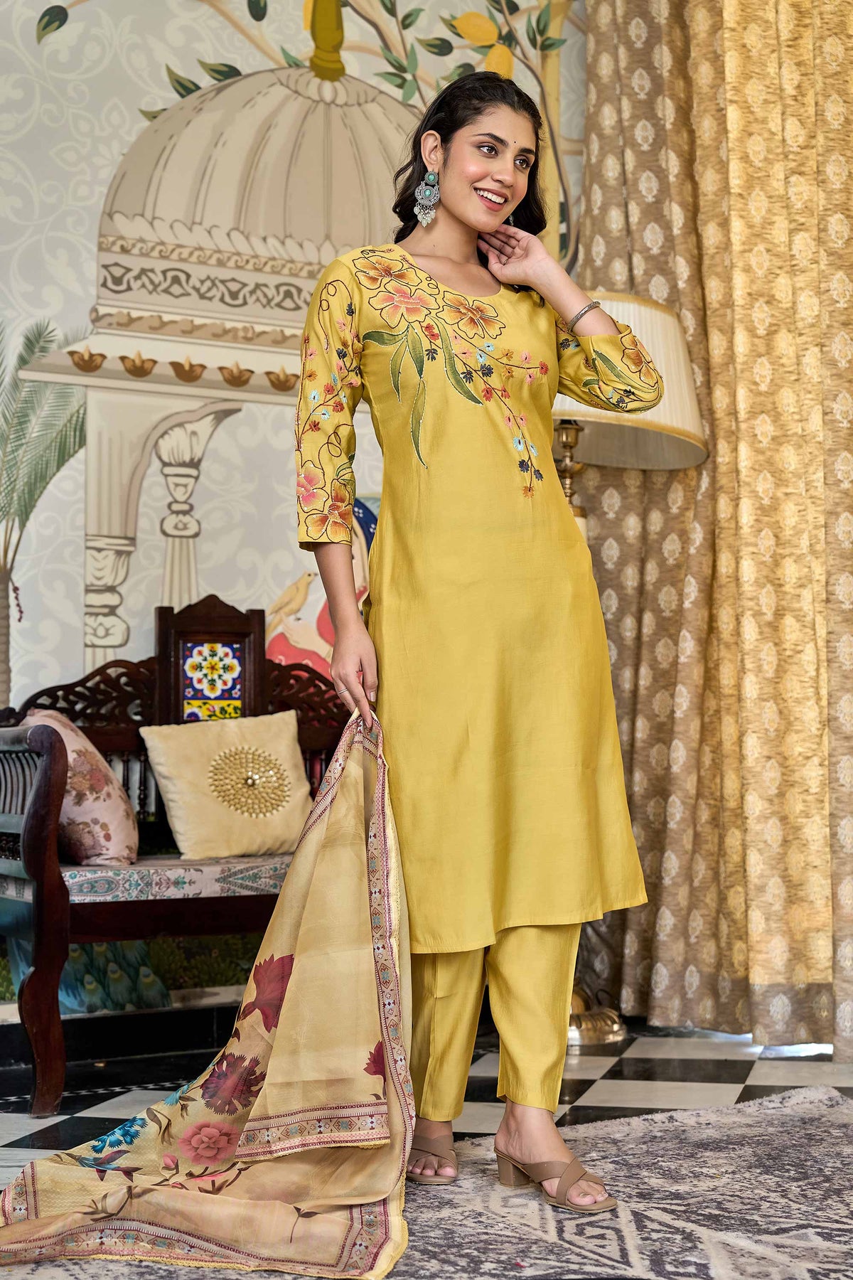 Lunira Kurti Set
